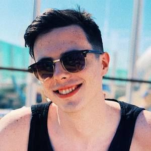 Meet your Posher, Jake